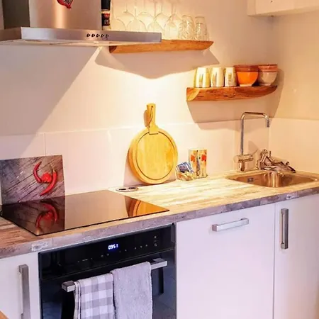 Verborgen Parel Aan De Rotte *